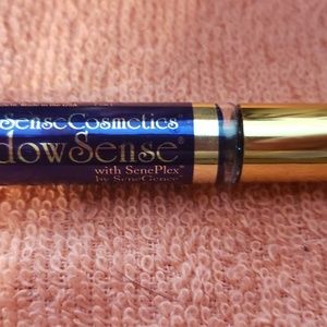 Senegence Shadowsense